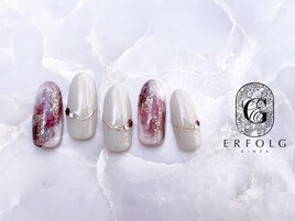 キラキラニュアンスネイル