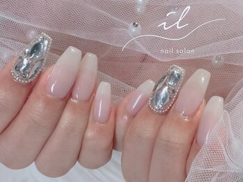 イル 神戸店/ストーン埋め尽くしネイル