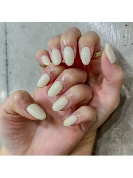 サロンドティス 学芸大学(salon de tis)/バターイエロー