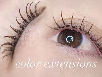 ワイズビューティー 天王寺店(y's beauty)の写真/気分が上がるカラーエクステもご用意有り◎束感まつ毛で、なりたい自分を叶えませんか？♪