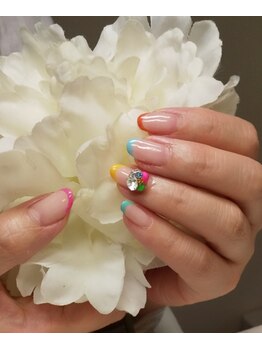 コーラル(CORAL)/フレンチネイル