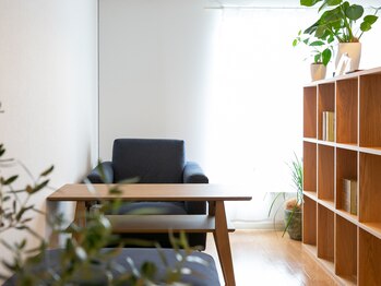 スクナビコナ鍼灸院/ウェイティングスペース