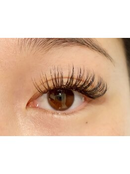 ボリュームのある目元にしたい