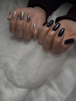 エミュ(e3mu)/ミラーネイル