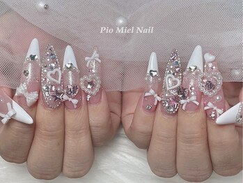ピオミエルネイル 新宿(pio miel nail)/ピンクシュガー×ハートビジュー