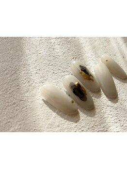 シンプル系（オフィス・日常）が得意