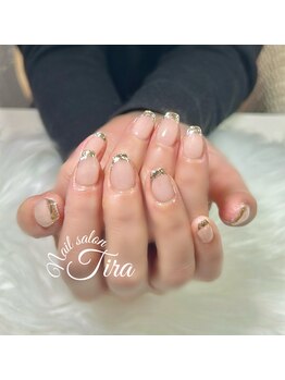 ティラ(Tira)/ガラスフレンチネイル