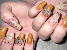 リノネイル(Lino Nail)/ジェル埋め込みデザイン