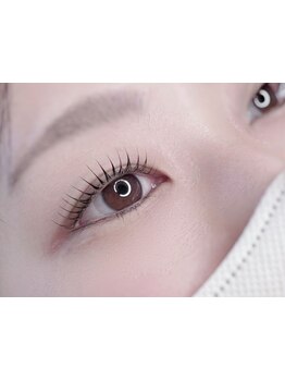 ナチュラル上品な目元にしたい