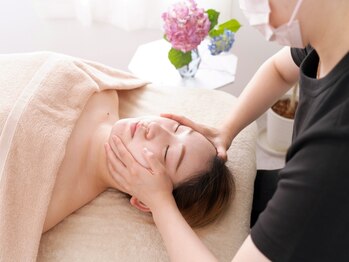 サロン ド ムー(salon de mu)の写真/【極上ドライヘッドスパが大高評！】お仕事・家事などで溜まった疲れをまるっと解消★首・肩のマッサージ付