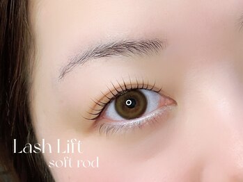 ネロリ バイ エイティスト(neroli by 8ist)/ラッシュリフト［新宿/新宿駅］