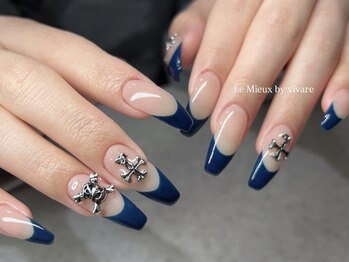 スタッズ × フレンチ