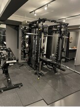 ナンバー ワン(Number One)/トレーニングルーム4