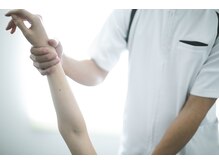 プライベート整体院 アイリー(IRiE)/施術風景◎手指～上腕～肩関節