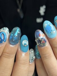個性派ニュアンスネイル