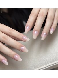 大人可愛いグラデ×ワンポイント