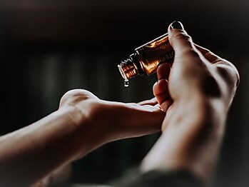 メゾン花館の写真/【オイルマッサージ好きな男性☆必見】隣接コインパーキング有♪お仕事で疲れた身体を丹念にケアします。