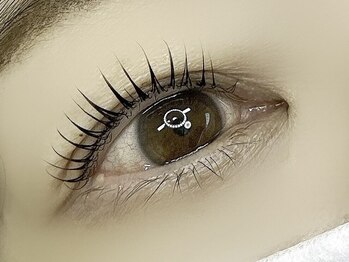 モアナ(Moana)の写真/パーマ派さんは"マスカラパーマ"、エクステ派さんは"つけ放題"でパッチリ魅力的なお目元に♪モチにも自信◎