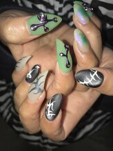 ウズ(UZU)/個性派ネイル