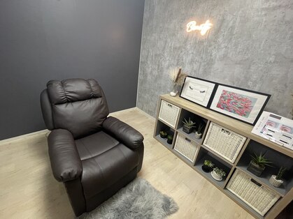 カロン(Kalon)の写真