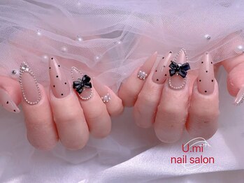 ユミ(U mi)/チップ長さ出しドットネイル