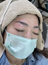 ルアナ(Ruana)/ハリウッドブロウリフト