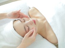 アンド ミヨン(And Miyon)