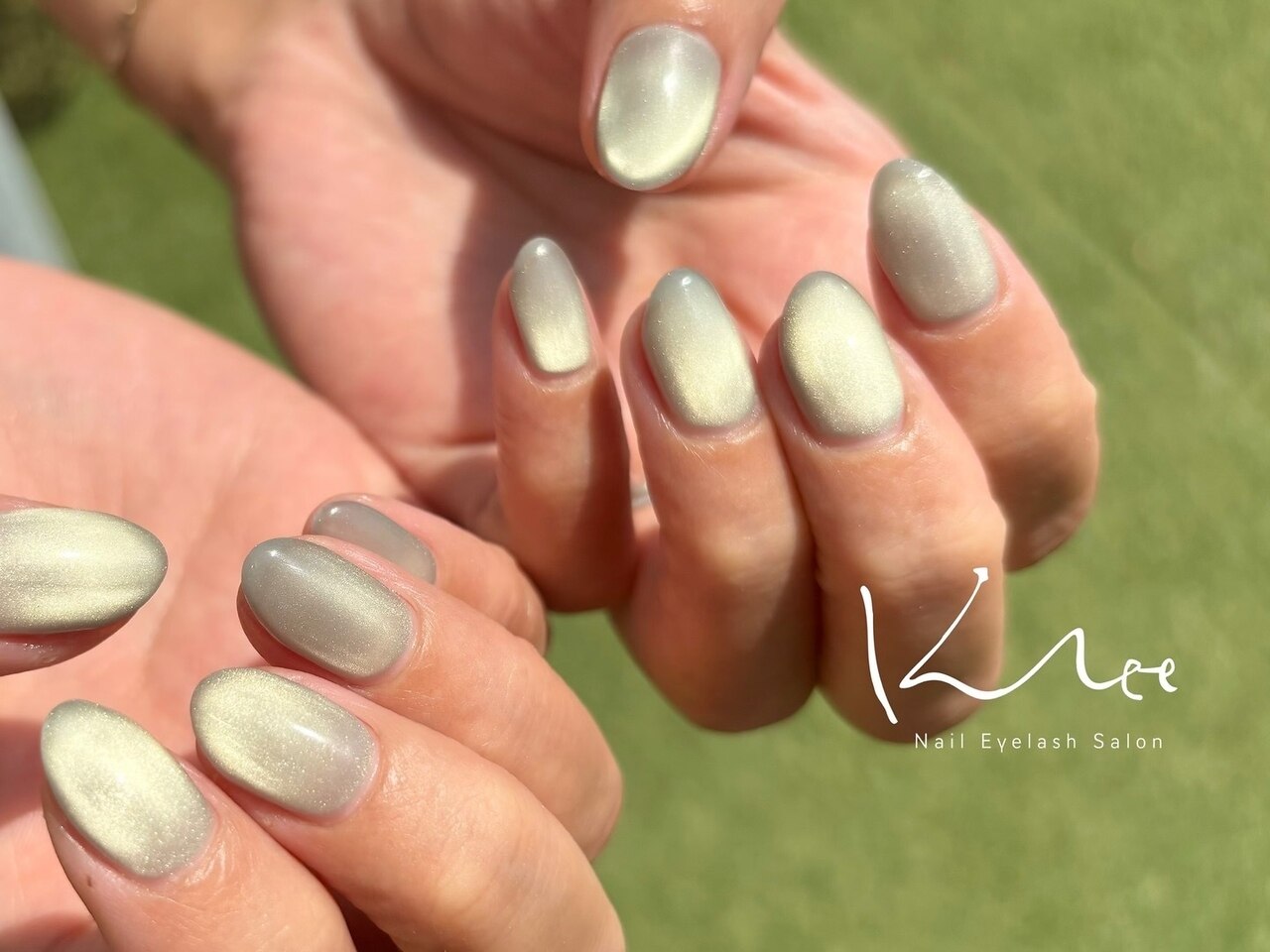 2025年-2026年冬トレンド】グリーン シンプルのネイルデザイン集｜人気