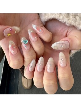 サララ(SALALA)/チーク×マグネット×鉛筆アート