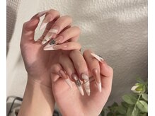 ヴィーナスネイル(Venus Nail)/長さ出し持ち込みデザイン