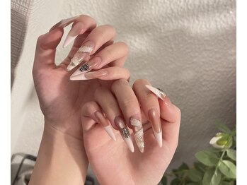 ヴィーナスネイル(Venus Nail)/長さ出し持ち込みデザイン