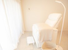 クリード アイラッシュ(Creed eyelash)の雰囲気（フカフカのリクライニングチェアでゆっくりとお過ごし下さい♪）