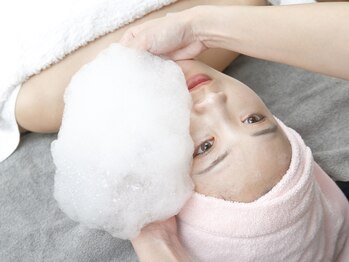 ソフィーム/イオン・オゾン泡作りながら洗顔