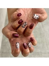 キーバイマグモモ(KYE by Mag momo)/レオパードネイル