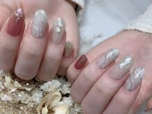 肌馴染みカラーやくすみカラー沢山あります♪