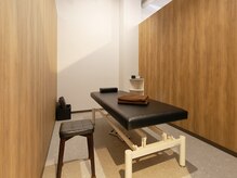 Good Release整体院 武蔵小杉院【グッドリリース】の雰囲気(落ち着いた空間で、心も身体もリセットできる施術室です。)