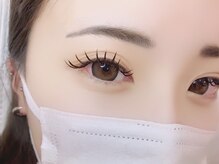 ウラ(.ula)/毛先まで存在感のあるまつげ★