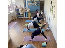 コジンビ ヨガ アンド ビューティー(Kojinbi Yoga & Beauty)の雰囲気（息苦しくない！徐々に温まっていくのが常温の魅力です）