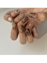 ヌア(nur.)/赤ブラウンnuance