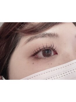 ナチュラル上品な目元にしたい