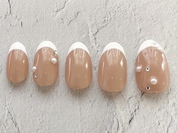 フレイムス アイラッシュ アンド ネイル(FRAMES)/フレンチ×パール×スワロ