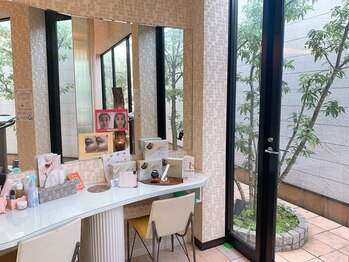 ビューティークリニックコダマ 宮崎南店/施術後の一息、化粧スペース