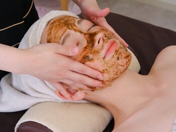 ラウレア 松山店(LAULEA)の写真/敏感肌OK！毛穴黒ずみ・開き・ザラつき・ニキビに◎目指すのはファンデいらずの素肌美◆