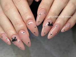 ピンクベージュ × ストーン