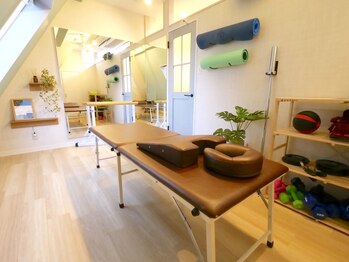 リボナ(LIBONA)/整体と運動どちらもできるフロア