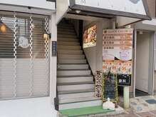 ニコル 横浜天王町店(NICOL)/階段から3階へ♪