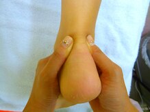 国府宮肩こり腰痛センター/◆骨盤矯正ミネラルリンパコース