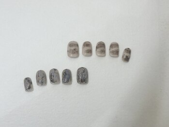 ムイ(mui)/ちぐはぐネイル