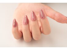 ヴァンネイル(VINGT NAIL nail&eye beauty)/ラメテープでシャープな印象に
