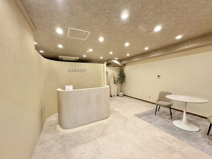 アーネスト 大阪心斎橋店(EARNEST)の写真